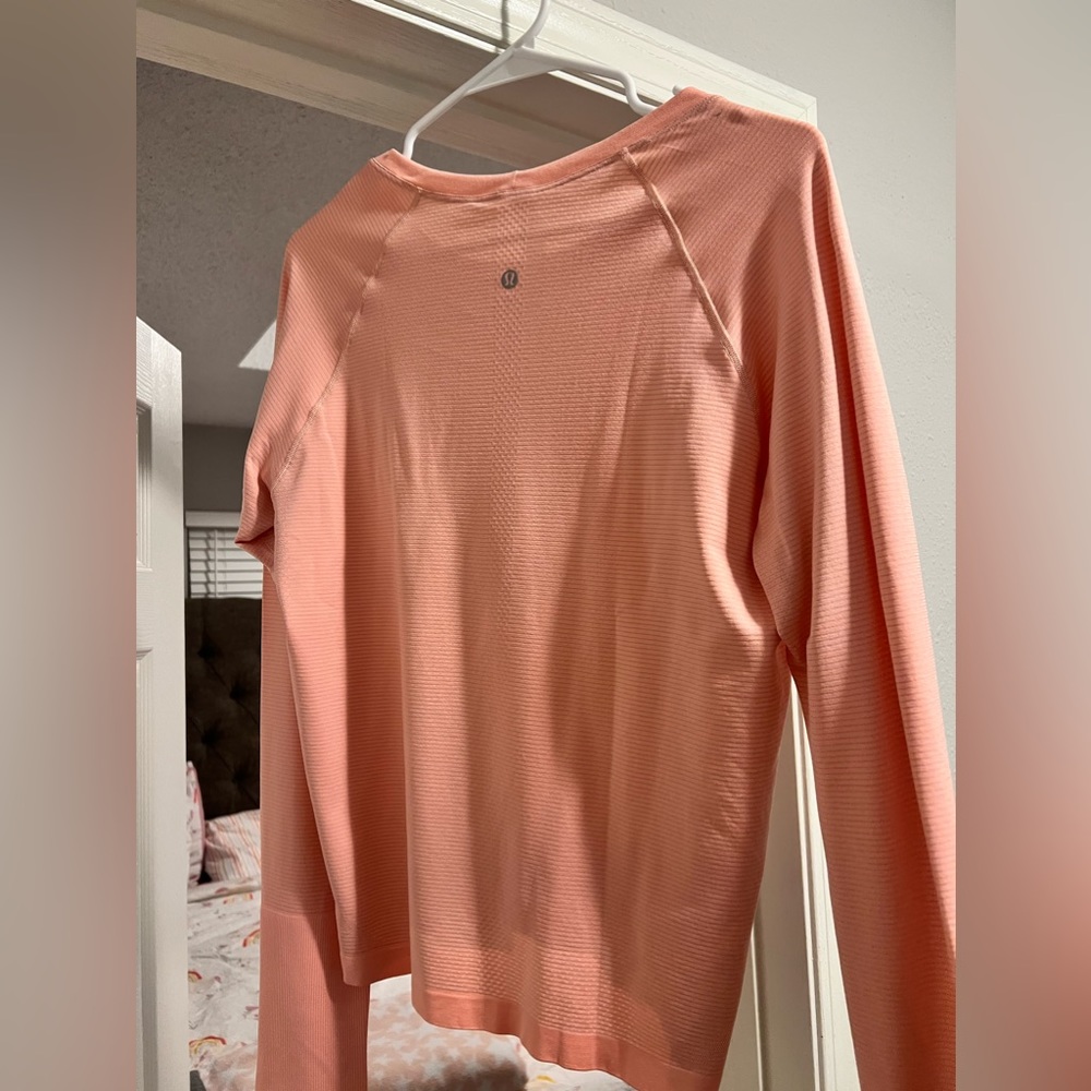 Lululemon long sleeve top size 14 NWOT!